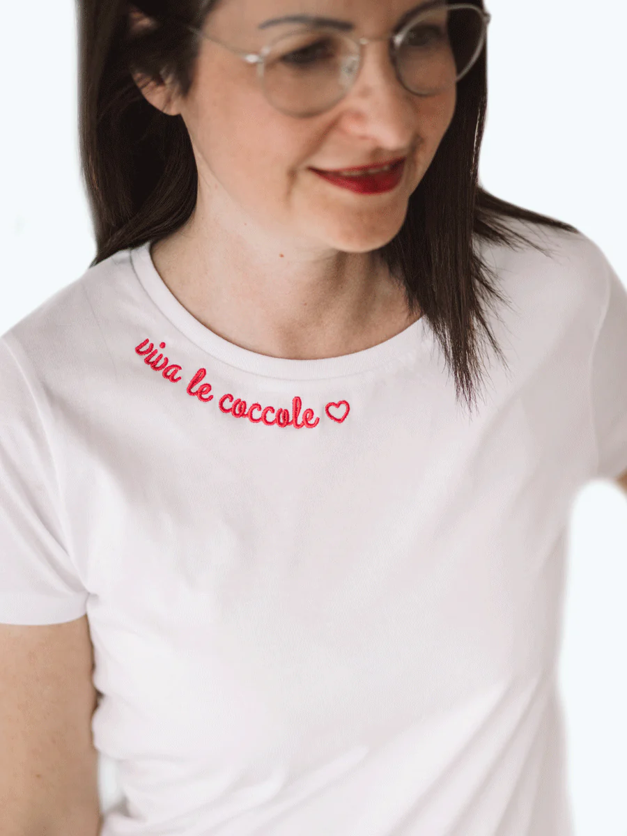 T-shirt donna "Viva le coccole" - Image 2